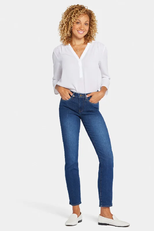 Sheri Slim Jeans In Petite - Cooper