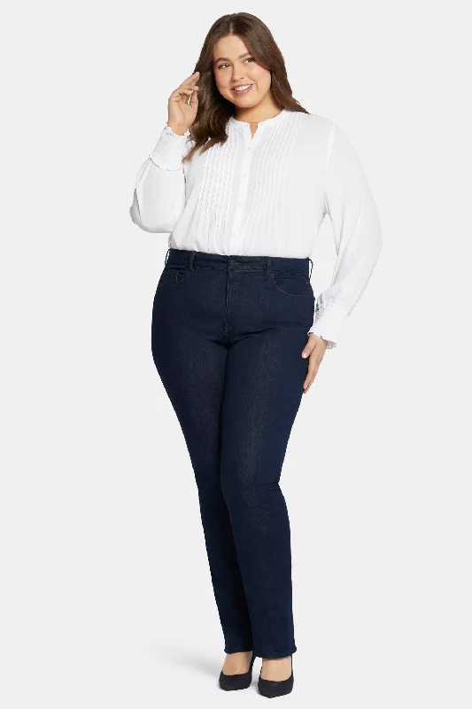 Marilyn Straight Jeans In Plus Size - Rinse