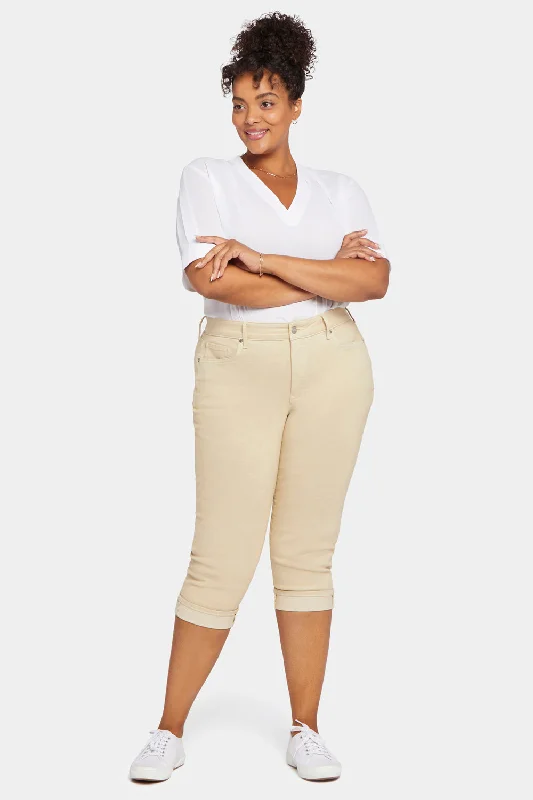 Marilyn Straight Crop Jeans In Plus Size - Butter